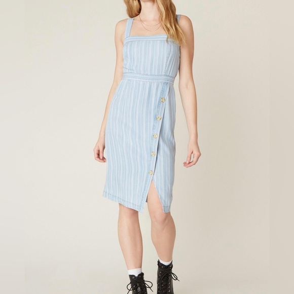BB Dakota Do The Stripe Thing Chambray Dress size 2 - Picture 1 of 9